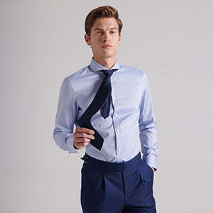 淺藍色一字領純棉襯衫