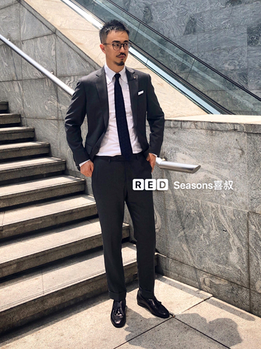 襯衫如何搭毛衣才好看